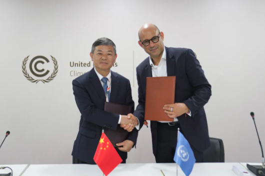 生态环境部部长黄润秋出席COP30“中国角”系列边会活动并会见外方高级代表3 生态环境部部长黄润秋出席COP30“中国角”系列边会活动并会见外方高级代表3