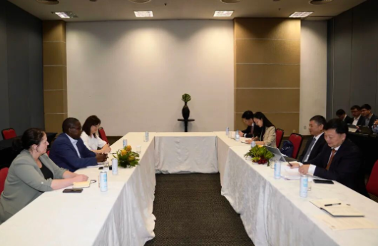 生态环境部部长黄润秋出席甲烷与其他非二氧化碳温室气体峰会并会见外方高级代表4 生态环境部部长黄润秋出席甲烷与其他非二氧化碳温室气体峰会并会见外方高级代表4